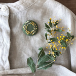 刺繍ブローチ　ミモザ　グリーン