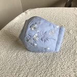 コットン生地の刺繍立体マスク