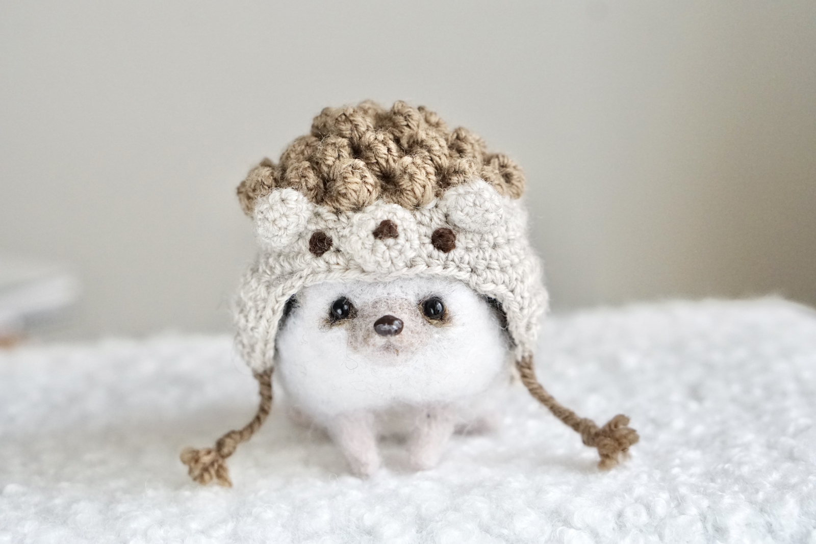 hacodeco様　ハリネズミ　ニット帽はりねずみ 作家　ぬいぐるみ 苔田かえる作‼️ハリネズミのニット帽 帽子(ベビー・キッズ) 苔