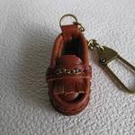 革のローファーキーホルダー