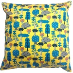 樹木とリス 北欧風 クッションカバー 45cm×45cm 〈イエロー〉