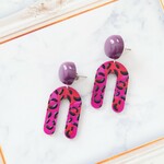 派手なレオパード柄のU字ピアス