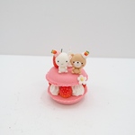 【受注製作】いちごのマカロン🍓