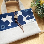 レビューブックカバー 花柄 青