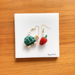 可愛いカメとイチゴのイヤリングorピアス❤︎