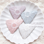 ꫛꫀꪝ✧‧˚marguerite柄刺繍ぱっちんピン♡