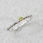 【silver925】2ｍｍ石　ペリドット　1.5ｍｍつぶつぶタイプ／ピンキーリング　引っ掛かりにくいタイプ　アレルギー対応