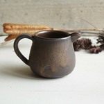 小鳥のようなミルクピッチャー  金属のような色合い　濃い茶ゴールド系　陶器 