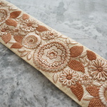 【70㎝カット済み】インド刺繍リボン   ブラウンヴィンテージフラワー【ベージュ】