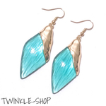 【数量限定】ひし形 ガラス風 クリスタル アクアブルー ピアス / ハンドメイドピアス