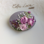 刺繍ブローチ