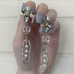 シルバーフラワーピアス
