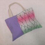 プチプラ　ピンク×グリーンのグラデーション生地のレッスンバッグ