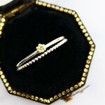 【２本セット】 2ｍｍ石　ペリドット＆つぶつぶプレーン＊1.0ｍｍ　～silver925～　／つけっぱなしOK　アレルギー対応　華奢みせ　綺麗め　華やか　結婚式やパーティーのお呼ばれにも