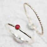 【ベゼル】【２本セット】 2ｍｍ石　ガーネット＆つぶつぶプレーン＊1.0ｍｍ　～silver925～／ひっかかりにくい　つけっぱなしOK　アレルギー対応　結婚式やパーティーのお呼ばれにも