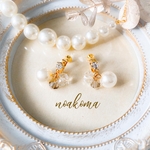 formal＊Off-white acryl pearl - Greige Swarovski イヤリング/ピアス ＊ 入園式 入学式 卒園式 卒業式 フォーマル パール スワロフスキー グレージュ