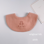 name +くま刺繍入りスタイ