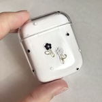 モノトーンのお花AirPods/AirPodsProケース
