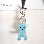 おすわりクマさん🐻(Pastel-blue)　キーホルダー