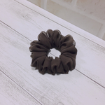 （子供用）シフォン生地で作ったシュシュ（渋茶）