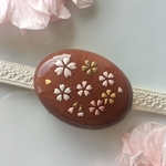 【桜散らし】天然メノウの帯留め　着物