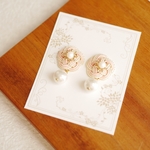 水引 梅とパールのイヤリング/ピアス〈灰桜〉