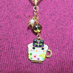カップ猫さんのネックレス（金属アレルギー対応）