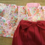 【完成品】80ｃｍ　ピンク桜着物＆赤袴風ロングスカート 出産祝い、誕生日、初節句、お正月、ひなまつり 結婚式に　
