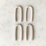 Matte White U Letter Pendant Tops《small》