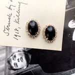 “Breakfast at Tiffany’s” pierce / earring