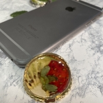 押しいちごとキウイのスマホリング