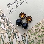 petit flower pierce / earring *black*