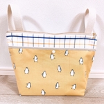 🐧抱っこ紐ポーチ　便利バック エルゴ　デコレクションズ　ハンドメイド　ぺんぎん外出
