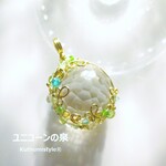 水晶のミラーボールペンダント（ワイヤージュエリー☆ワイヤーアクセサリー☆ワイヤーラッピング天然石ネックレス☆KuthumistyleⓇ☆クツミスタイル）