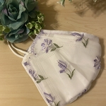 入荷！通気性抜群❣️総レースマスクカバー♡パープルフラワー　肌に優しい