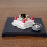 ミニチュア　お雛様菱形ケーキ　ひなあられ付き