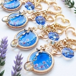 華が舞う小さな懐中時計キーホルダー.｡*💙