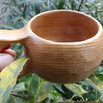 　栗の木で作った一木彫りのコーヒーカップ