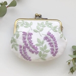 藤の刺繍がま口（ホワイト）
