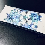 染めてないペンケース