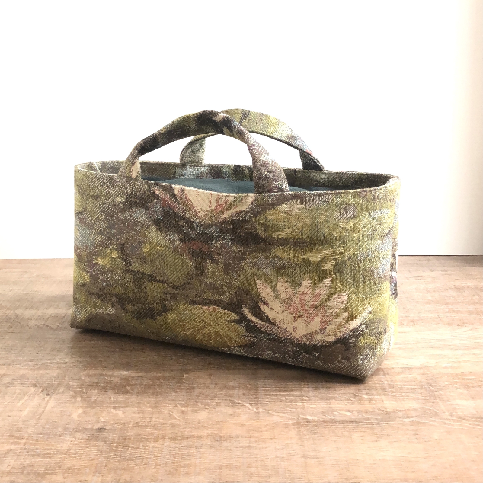 売り尽くし価格 絵画のような横長トートバッグ Lotus 最新の激安 Rail Trans Ru 売り尽くし価格 絵画のような横長トートバッグ Lotus 最新の激安 Rail Trans Ru