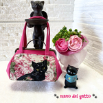 黒猫牡丹の俵型ミニポーチ　ピンク×ピンク(持ち手縫い付けタイプ)