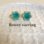 flower   earring（陶器とガラスのイヤリング）