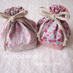 AYUTONMAN様　　専用ページ　アシュテッド　ミニ巾着🍓🍓リバティ　ハンドメイド