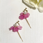花びらとキラキラスティックのイヤリング（ピアス）