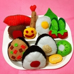 【handmade】おにぎり選べます★ フェルト　おままごと お弁当プレート/15点セット
