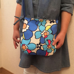 子供用 カラフル花柄ポシェット