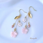 ゆらゆら揺れる桜シェルの春ピアス(ピンクシェル・春・大人可愛い・さくら・揺れる・大人可愛い)