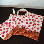 入園・入学グッズ5点セット　いちご柄