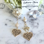 [送料無料]  🌸春夏🌸　ハートウッドビーズ　と　リボン　ピアス　✨　ベージュ　ピアス　イヤリング　マスクチャーム　ゴールド　ウッドビーズ